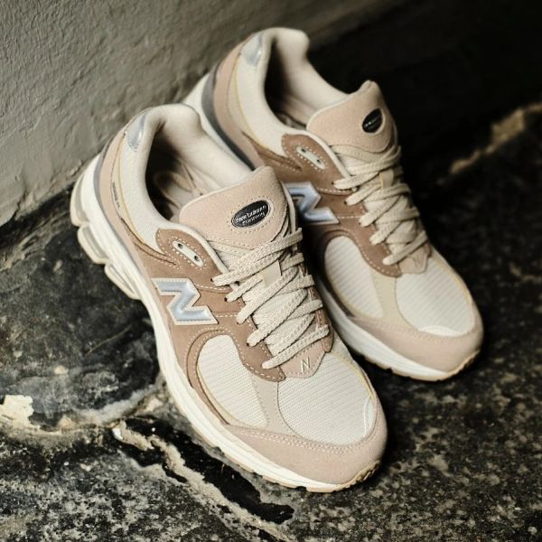 Lees alles over de New Balance modellen 1906, 9060, 530 & 740 bij Mezaldy