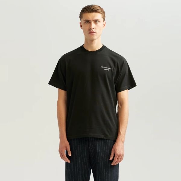 ANGE Projects Travel Essentials T-shirt Zwart