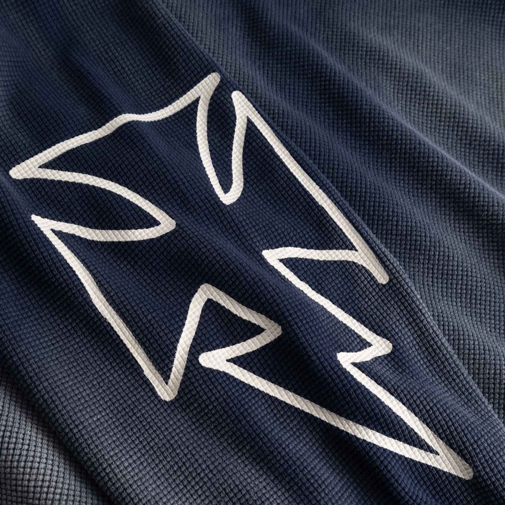 Don’t Waste Culture Romiya Longsleeve T-shirt Navy