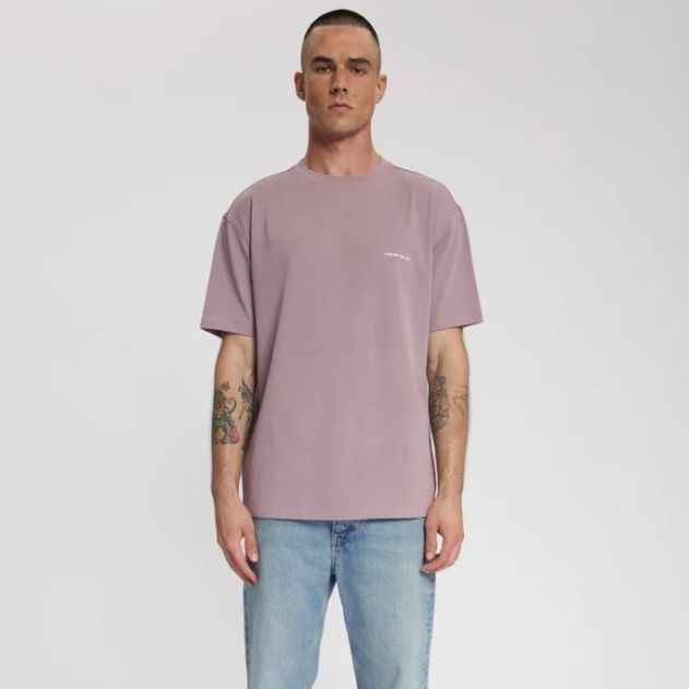 Law of the Sea Dilute Artwork T-shirt Paars