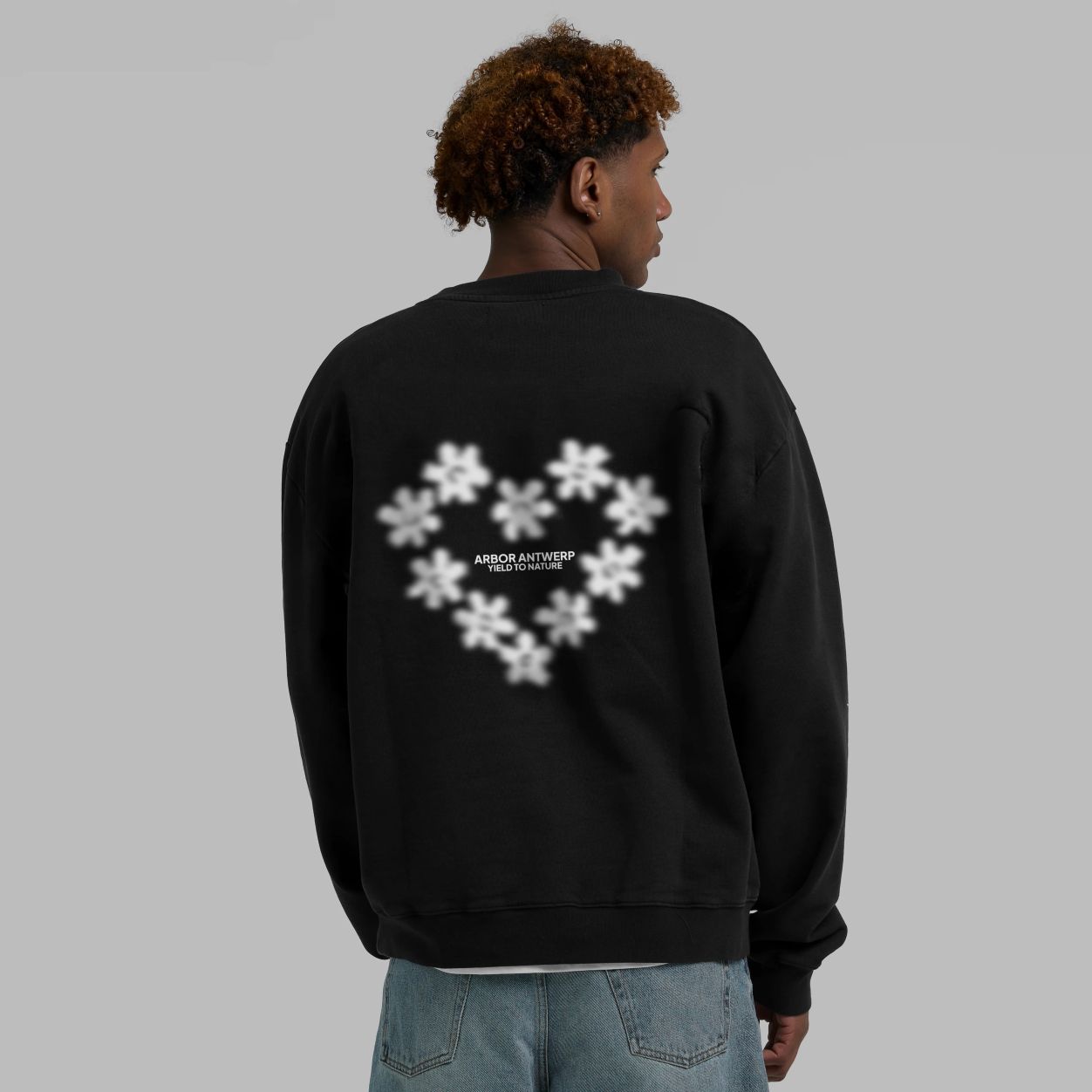 Arbor Antwerp Faded Flower Sweater Zwart