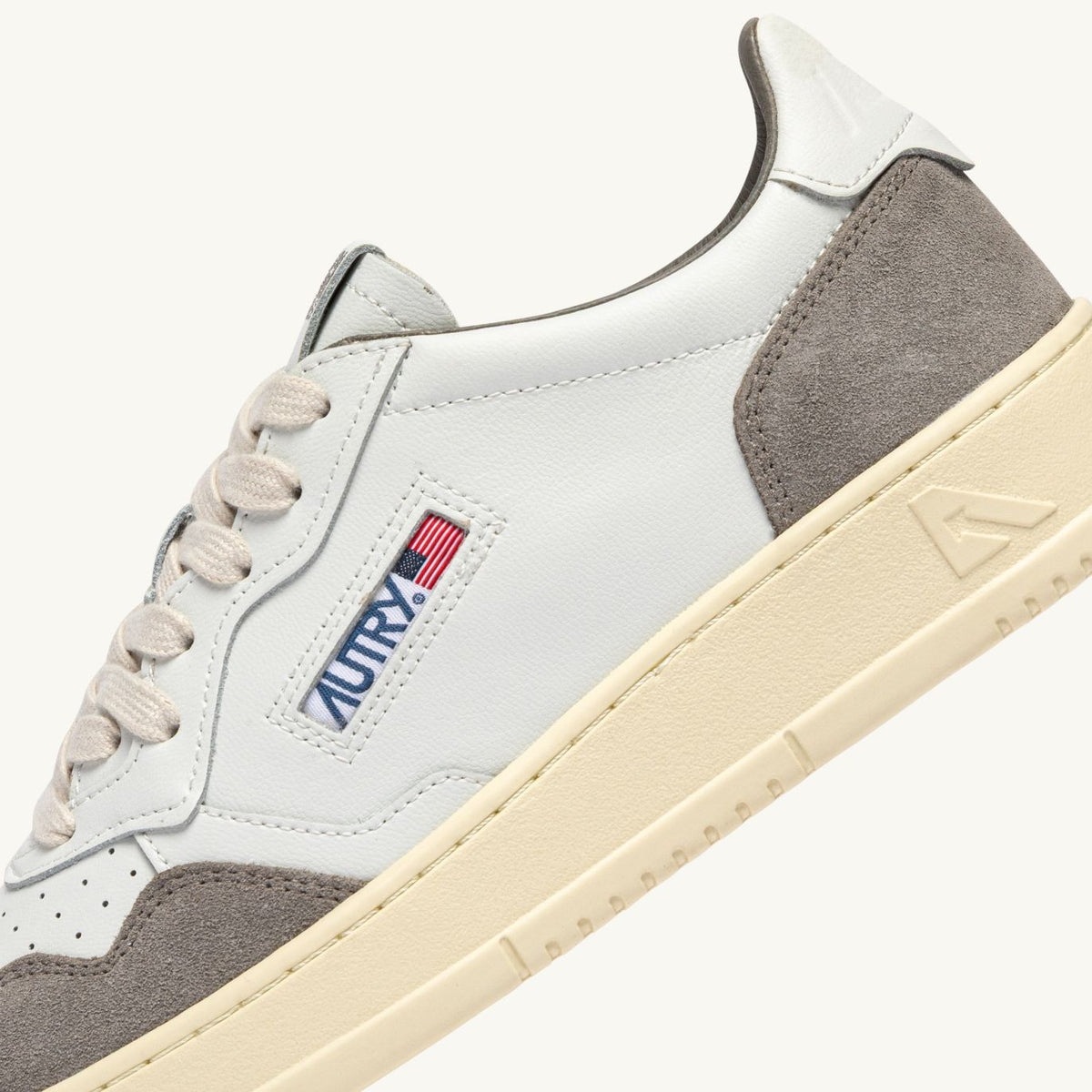 Autry Medalist Low Sneaker Wit/Grijs