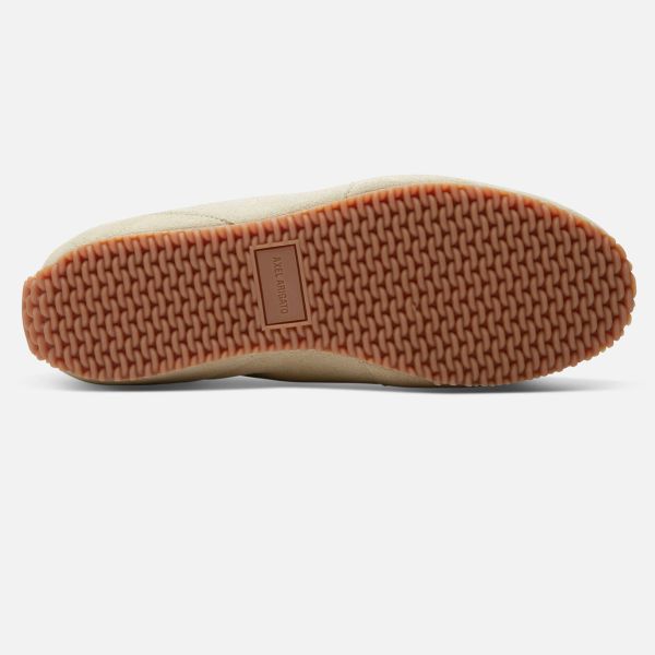 Axel Arigato Daze Runner Sneaker Beige