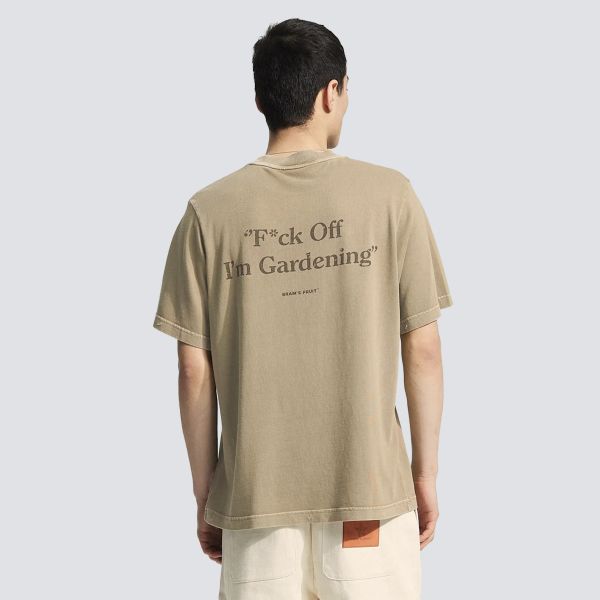 Bram’s Fruit Gardening Distressed T-shirt Beige