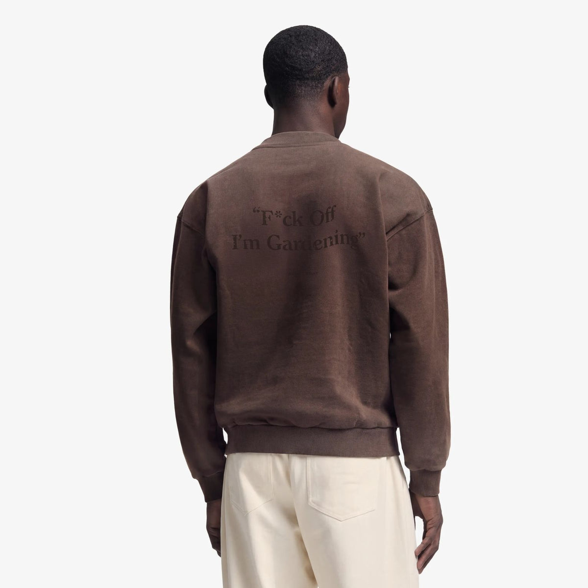 Bram’s Fruit Gardening Distressed Sweater Bruin