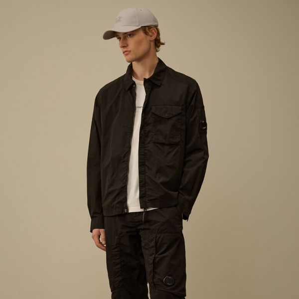 CP Company Chrome-R Lens Zipped Overshirt Zwart