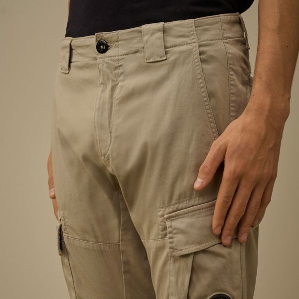 CP Company Stretch Sateen Ergonomic Lens Cargo Broek Beige