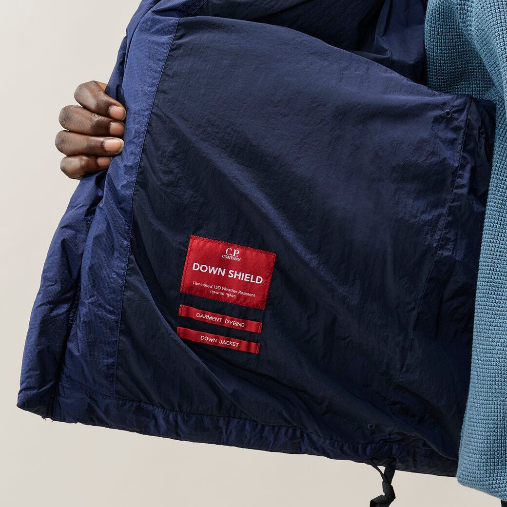 CP Company Down Shield Lens Hooded Puffer Donker Blauw