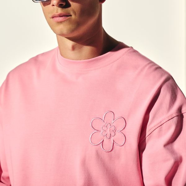 Croyez Contour De La Fleur Longsleeve T-shirt Roze