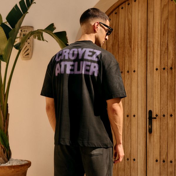 Croyez Sprayed Atelier T-shirt Zwart