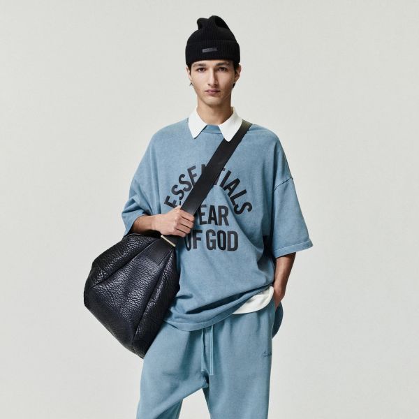 Fear Of God Essentials Campus 90's T-shirt Blauw
