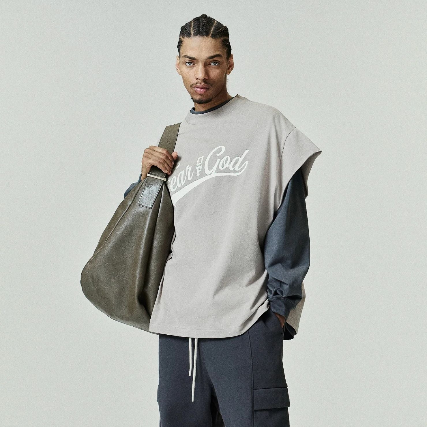 Fear Of God Essentials Cut Off 90's T-shirt Grijs