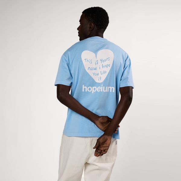 Hopeium This Is Yours T-shirt Licht Blauw
