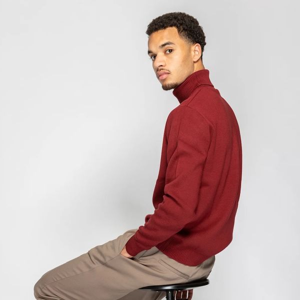 In Gold We Trust The Maturity Turtle Neck Sweater Bordeaux