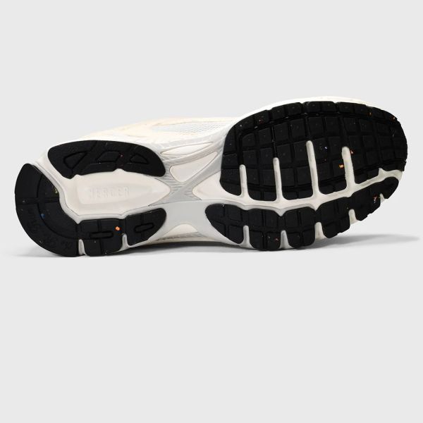 Mercer Amsterdam The Re-Run Pineapple 2.0 Sneaker Off White