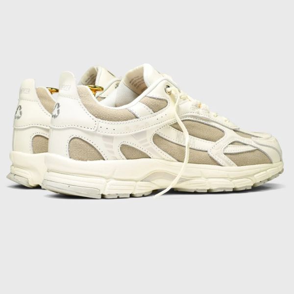 Mercer Amsterdam The Re-Run Washed Canvas Sneaker Wit/Beige