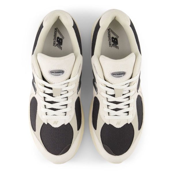 New Balance 2002R Sneaker Off White