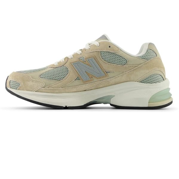 New Balance 2010 Sneaker Beige