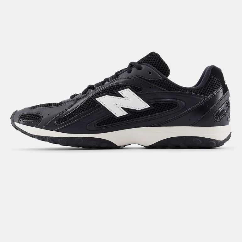 New Balance 204L Sneaker Zwart