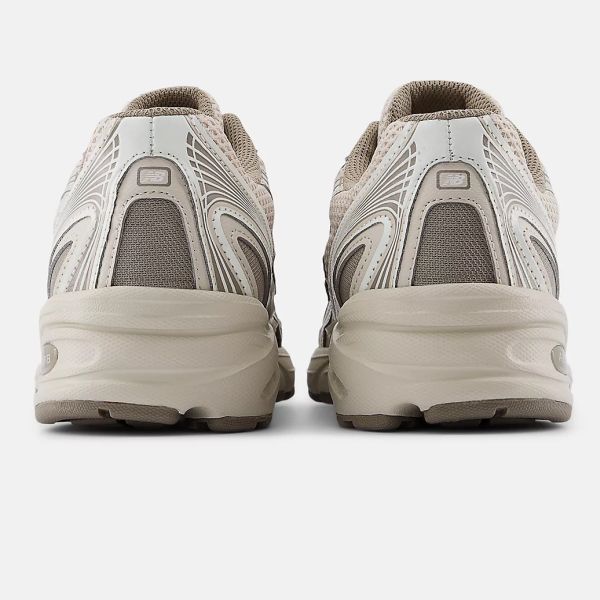 New Balance 740 Sneaker Bruin