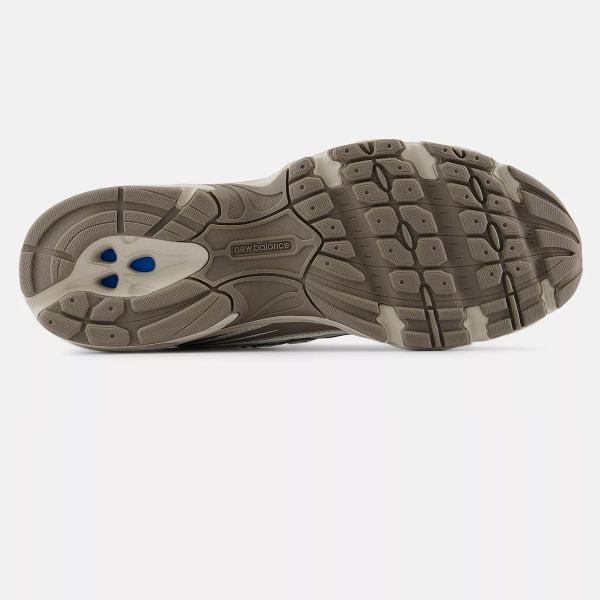 New Balance 740 Sneaker Bruin