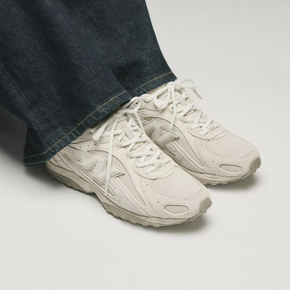 New Balance 204L Sneaker Off White