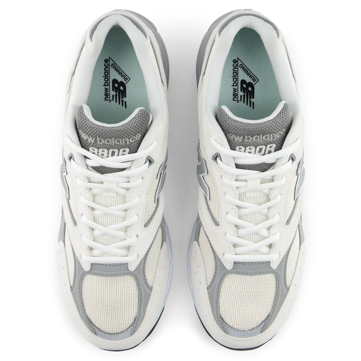 New Balance 880R Sneaker Off White/Grijs