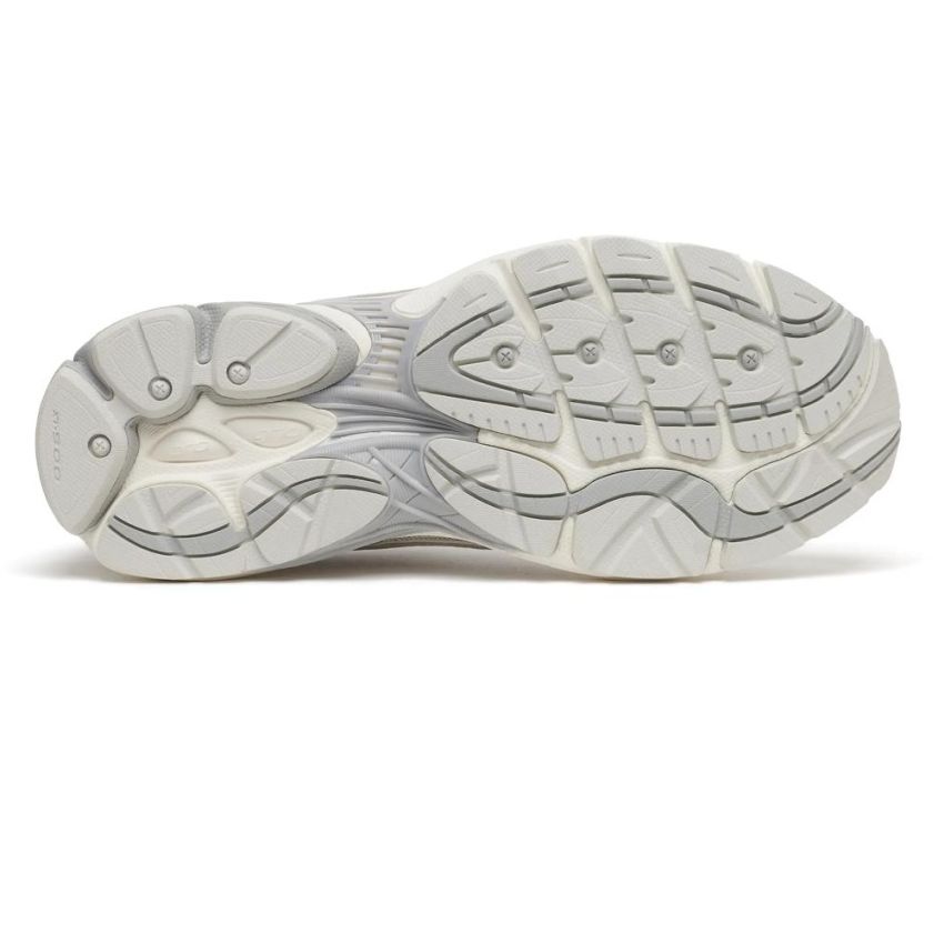 Saucony Progrid Omni 9 Suede Sneaker Off White