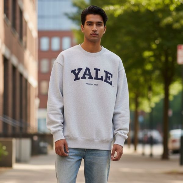 Sporty & Rich Yale Ivy Sweater Grijs