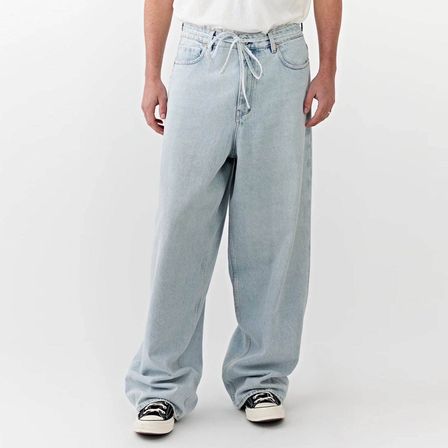 Tenue Noah Baggy Jeans Licht Blauw