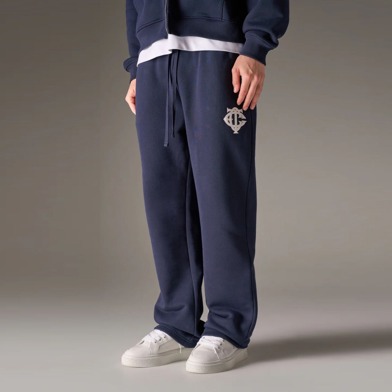 The Couture Club Heavyweight Monogram Applique Emblem Trainingsbroek Navy