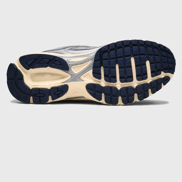 The Mercer Brand The Re-Run Vintage Suede Sneaker Grijs