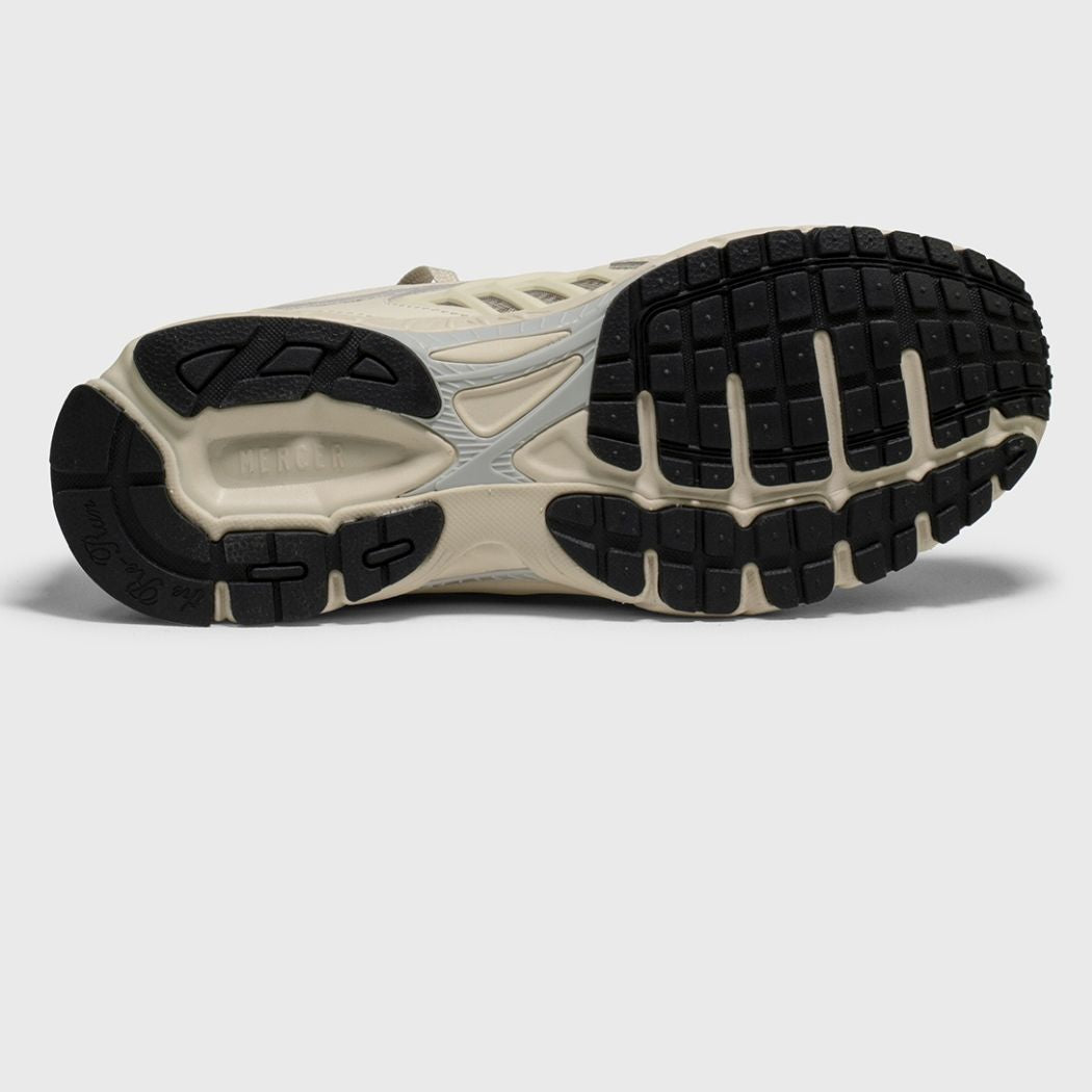The Mercer Brand The Re-Run Cracked Sneaker Bruin
