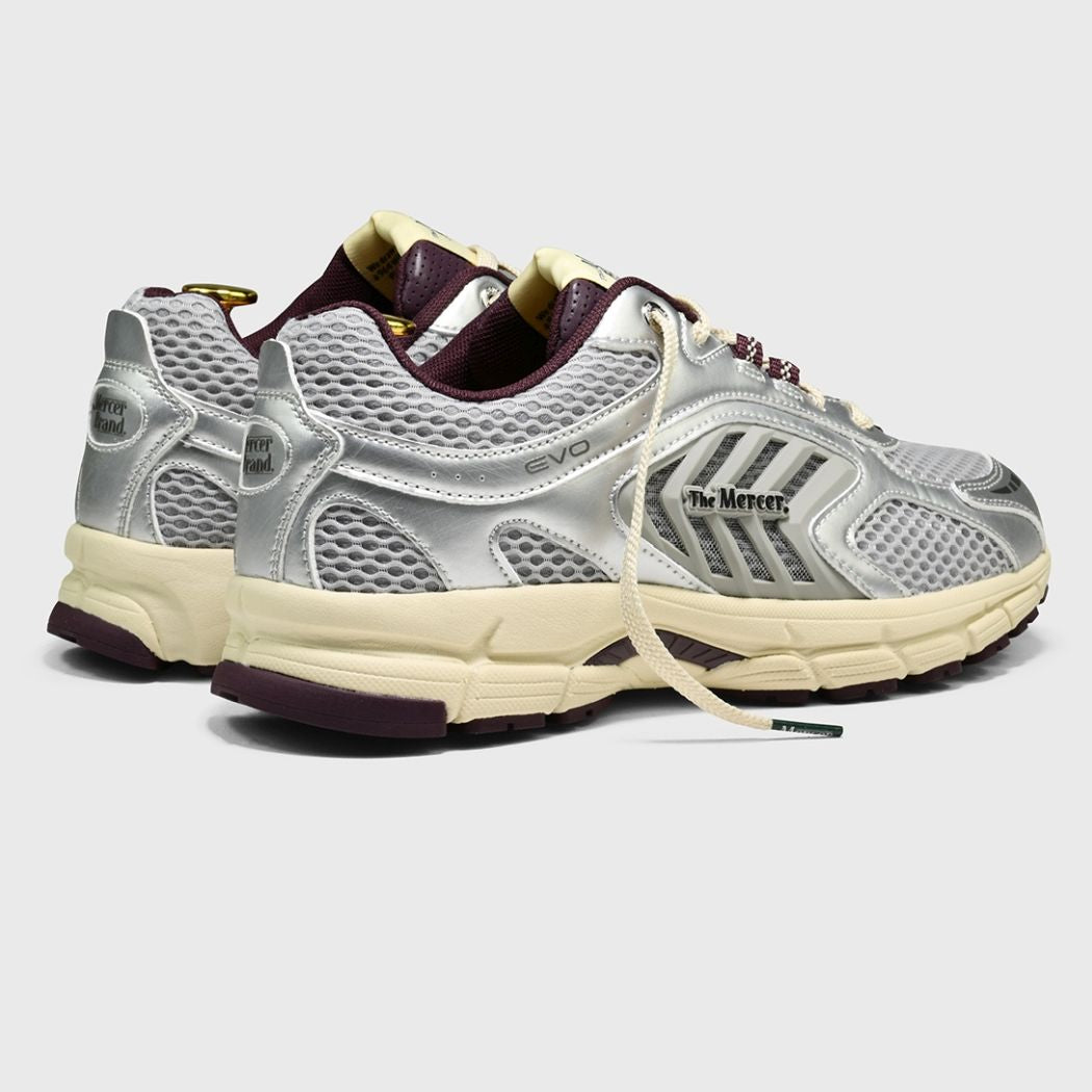 The Mercer Brand The Re-Run EVO Silver Sneaker Zilver/Rood