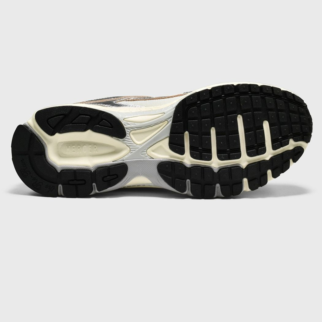 The Mercer Brand The Re-Run Pine Metallic Sneaker Zilver