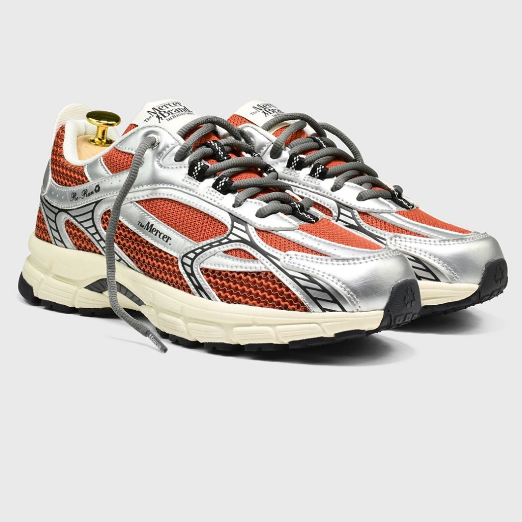 The Mercer Brand The Re-Run Scratched Sneaker Oranje/Zilver