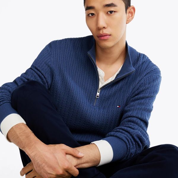 Tommy Hilfiger Herringbone Structure Zip Mock Sweater Blauw