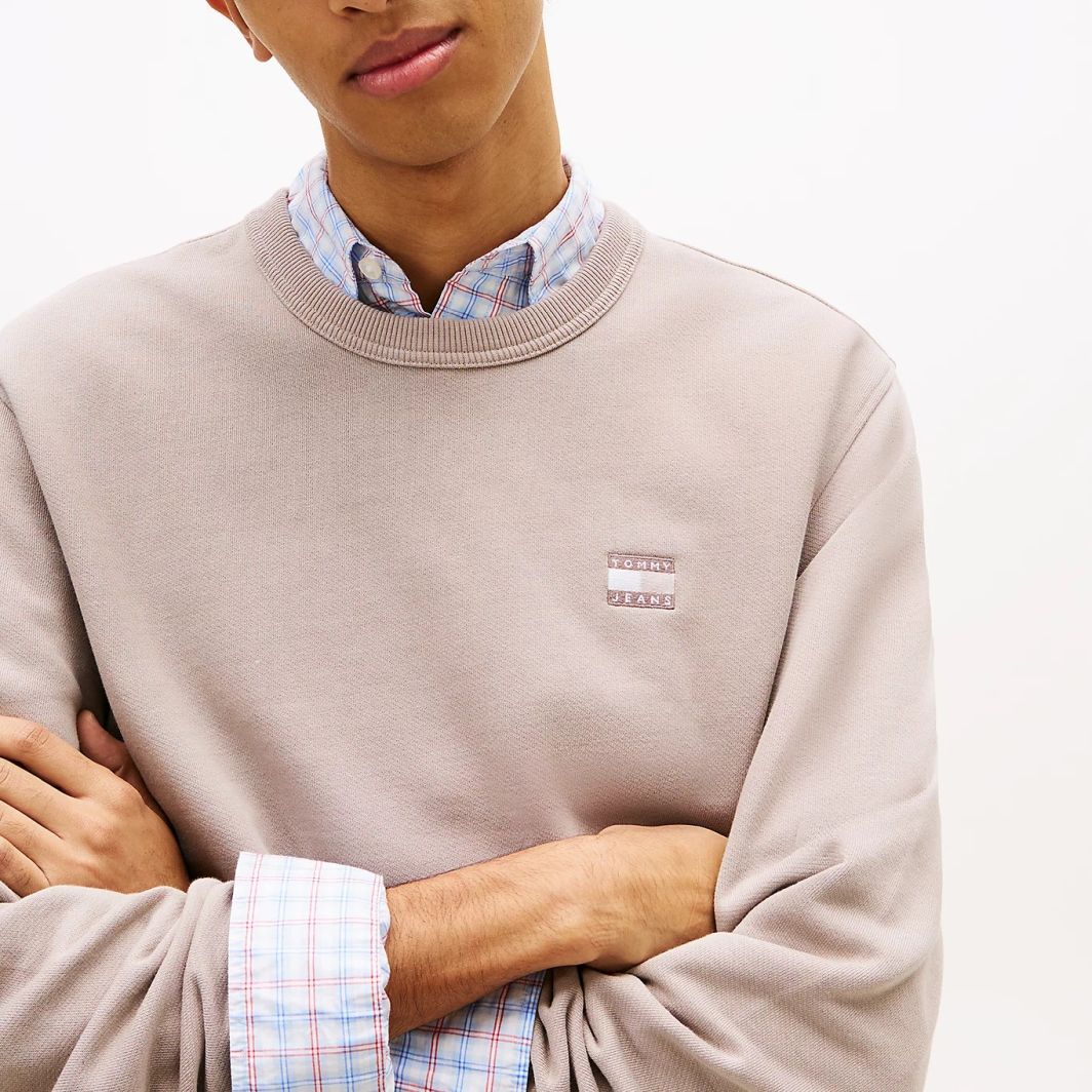 Tommy Jeans Badge Sweater Beige
