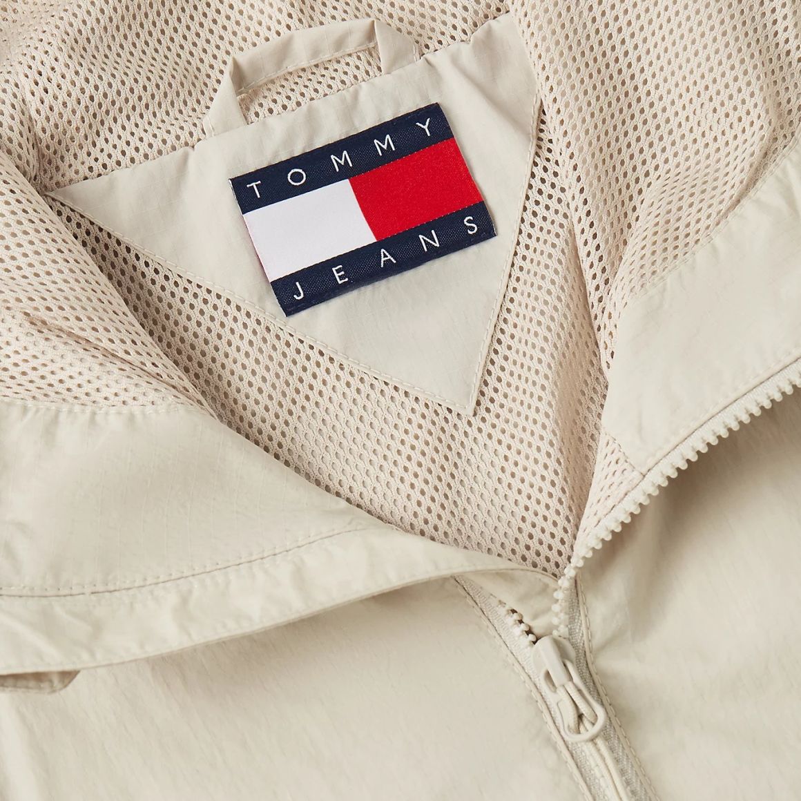 Tommy Jeans Chicago Packable Jack Beige