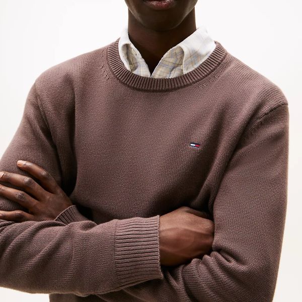 Tommy Jeans Slim Essential Sweater Bruin