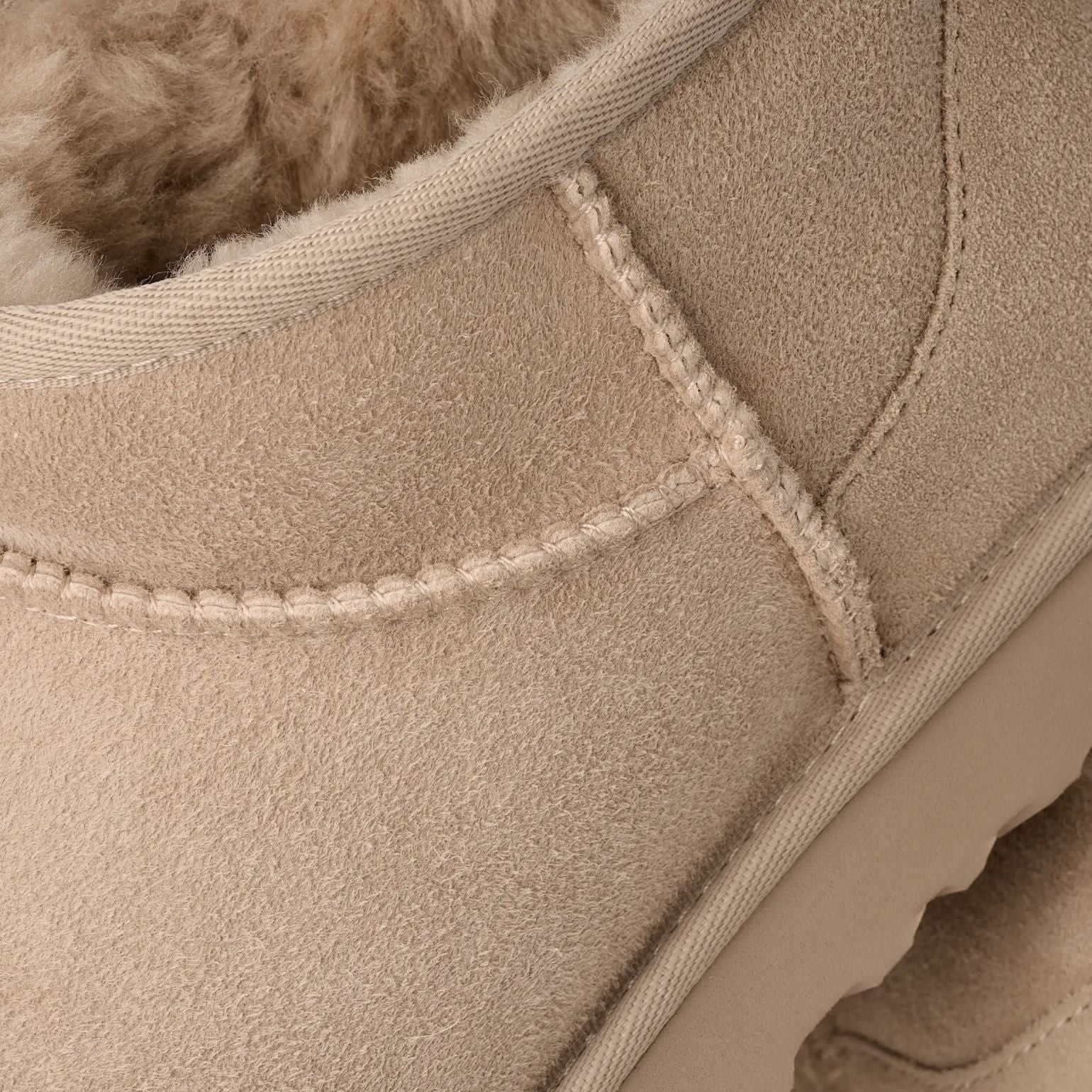 UGG Classic Ultra Mini Laars Beige
