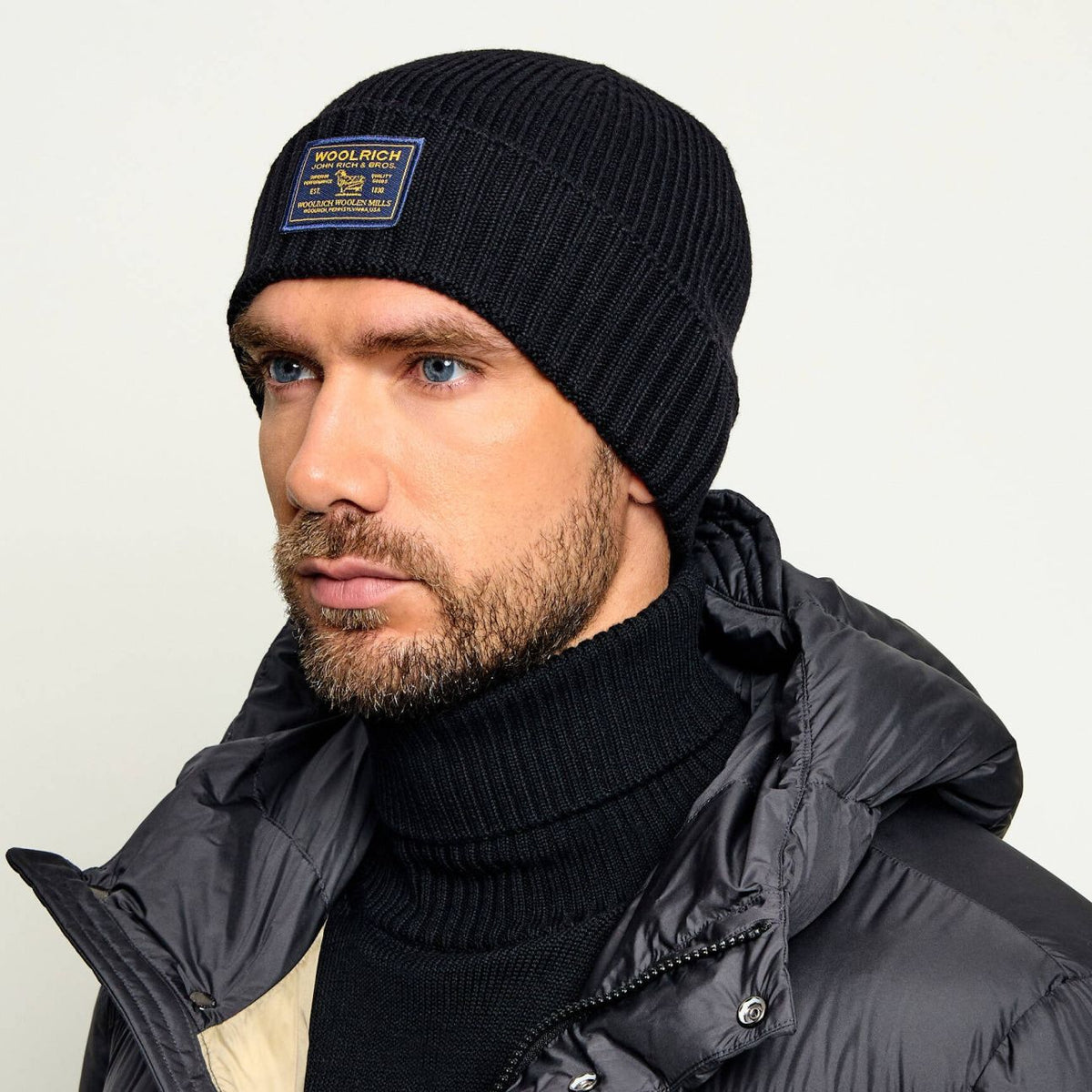 Woolrich Legacy Patch Muts Zwart